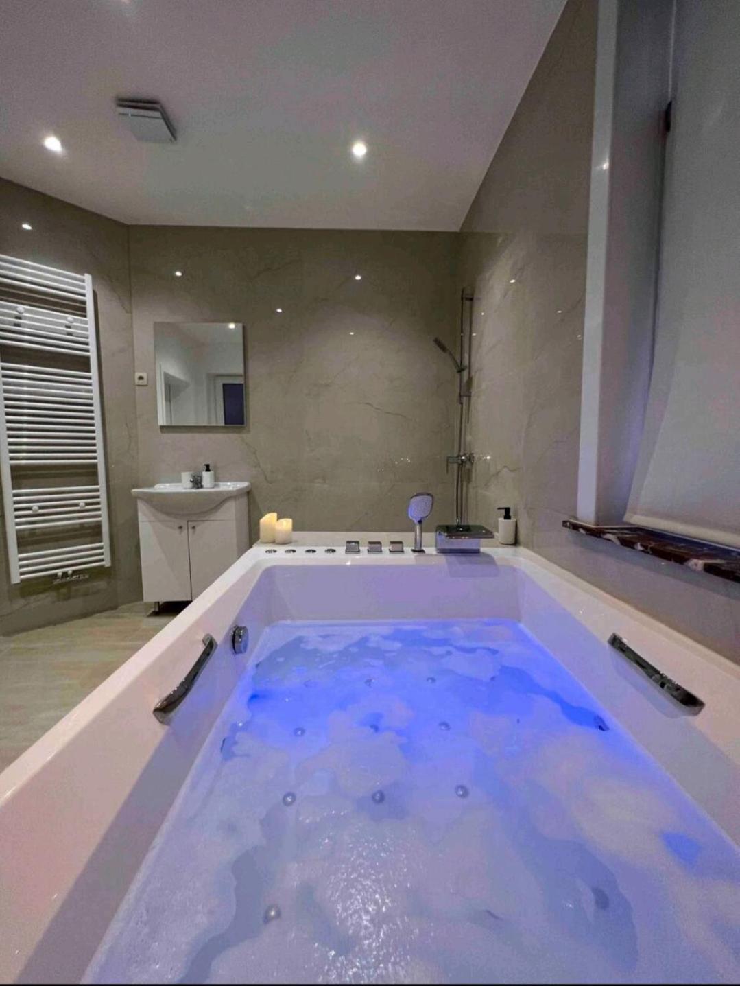 Sublime Appartement Calme Cosy & Jacuzzi 브뤼셀 외부 사진